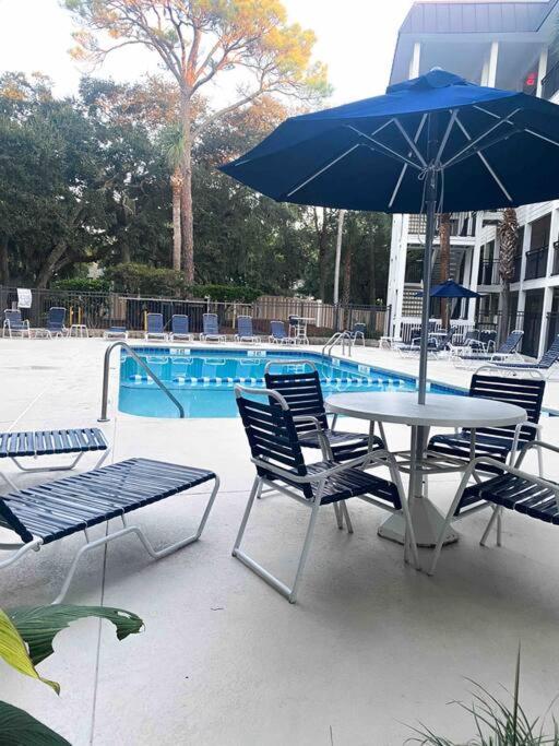 Coastal King Beach Flat Convenient To Everything! Apartment Hilton Head Island Exterior photo